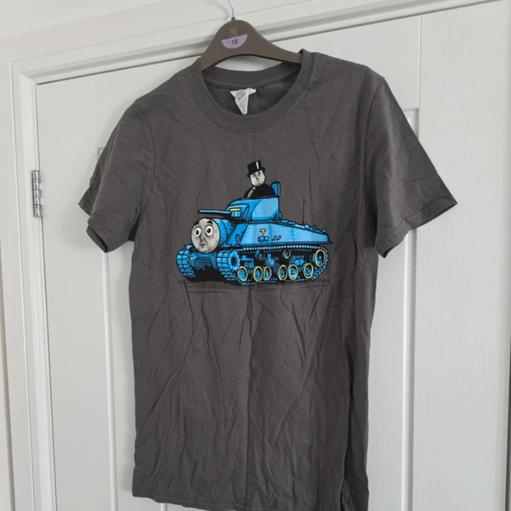 Jim'll paint it Thomas the tank engine t shirt size small